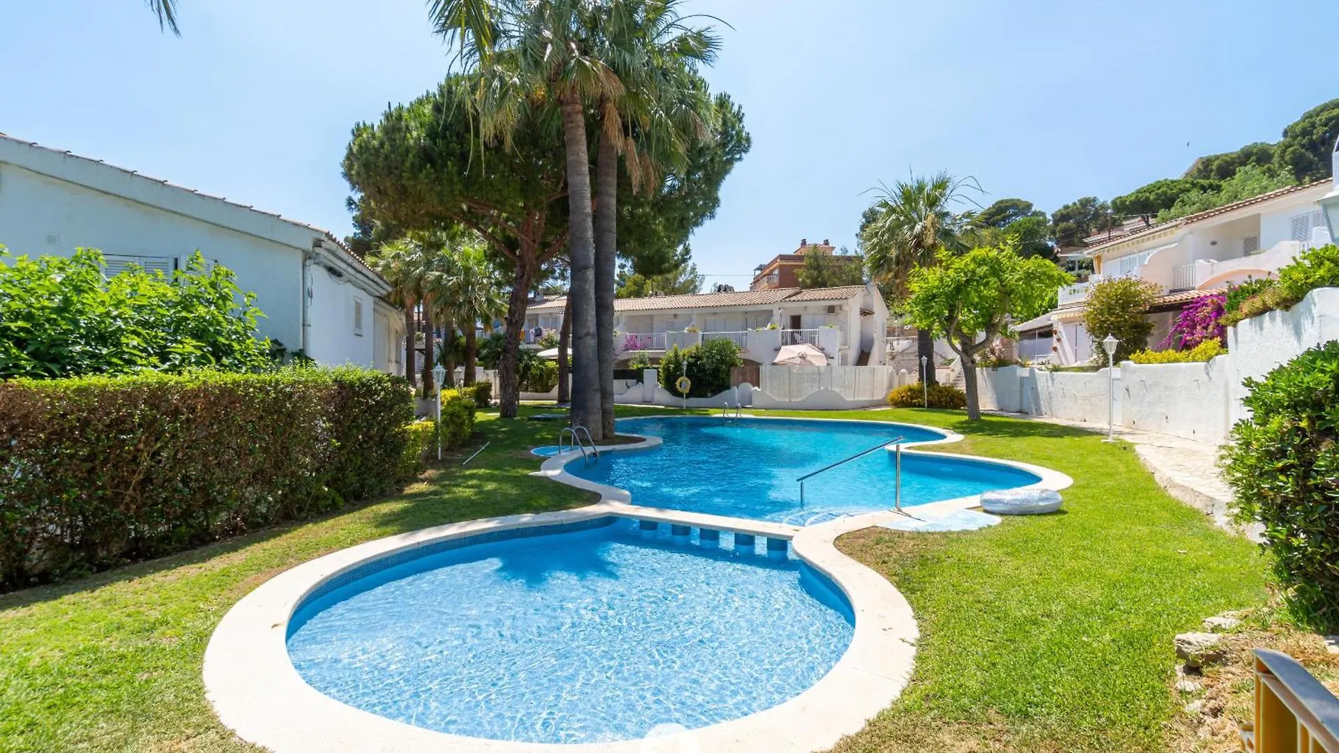 Mediterranean Way - Cases Blanques Salou Espanha